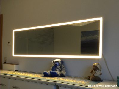 Redwell Spiegelheizung mit Lichtrahmen / Beleuchtung